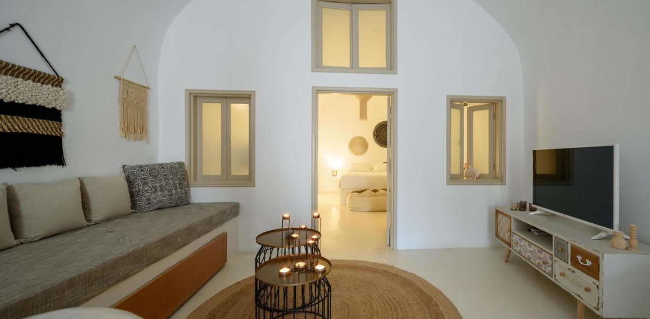 Suite Home Santorini Fira  Esterno foto